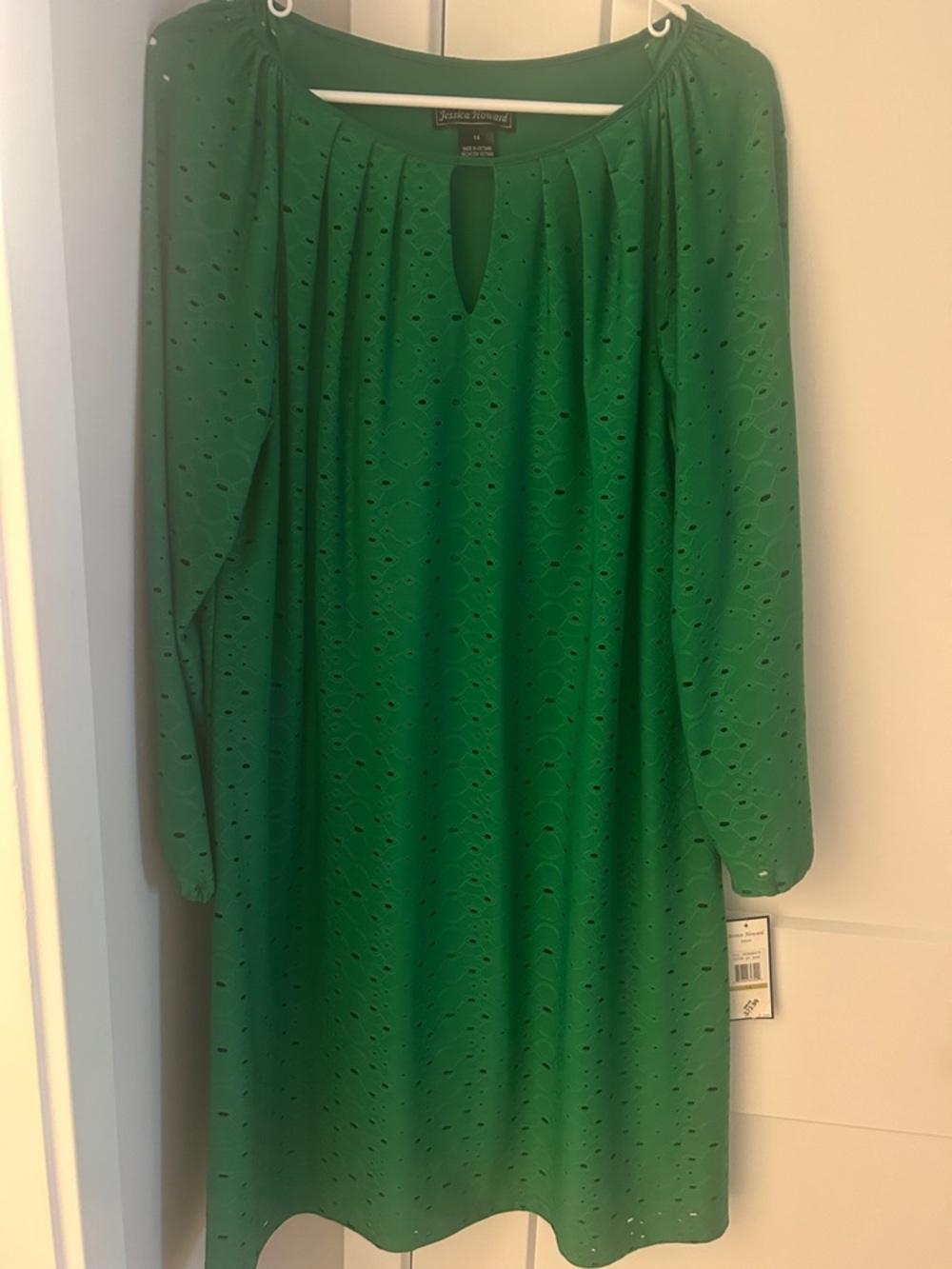 Jessica Howard Emerald Green Long-Sleeve Eyelet Shift Dress